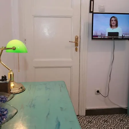 Vintage 1930's Flat In The Center Of * Thessaloniki