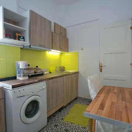 Апартаменты Vintage 1930's Flat In The Center Of Салоники