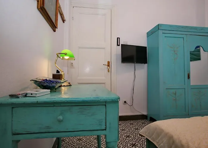 Vintage 1930's Flat In The Center Of Szaloniki