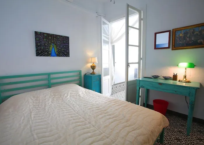 Vintage 1930's Flat In The Center Of *